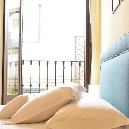 Apartamento Puerta De Cordoba- Exterior Con Balcones المظهر الخارجي الصورة