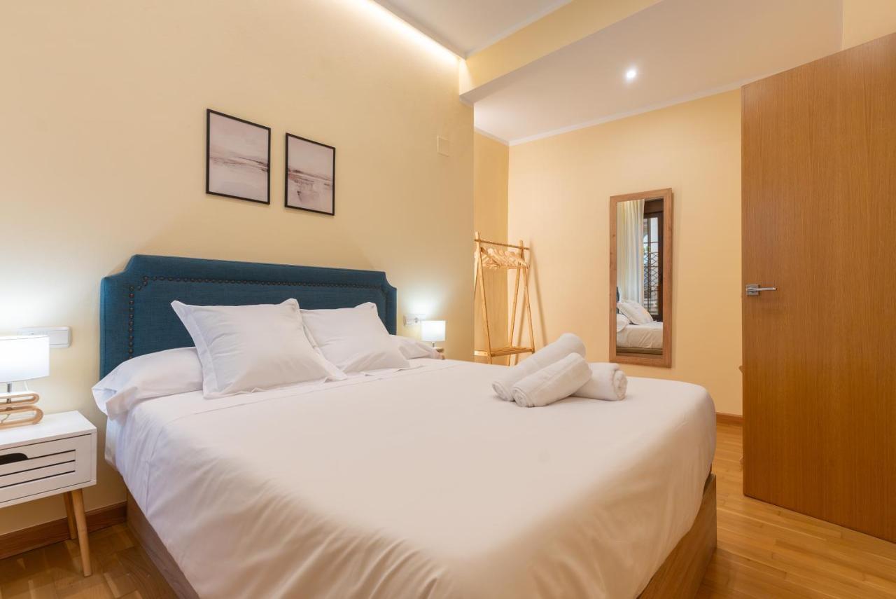 Apartamento Puerta De Cordoba- Exterior Con Balcones المظهر الخارجي الصورة