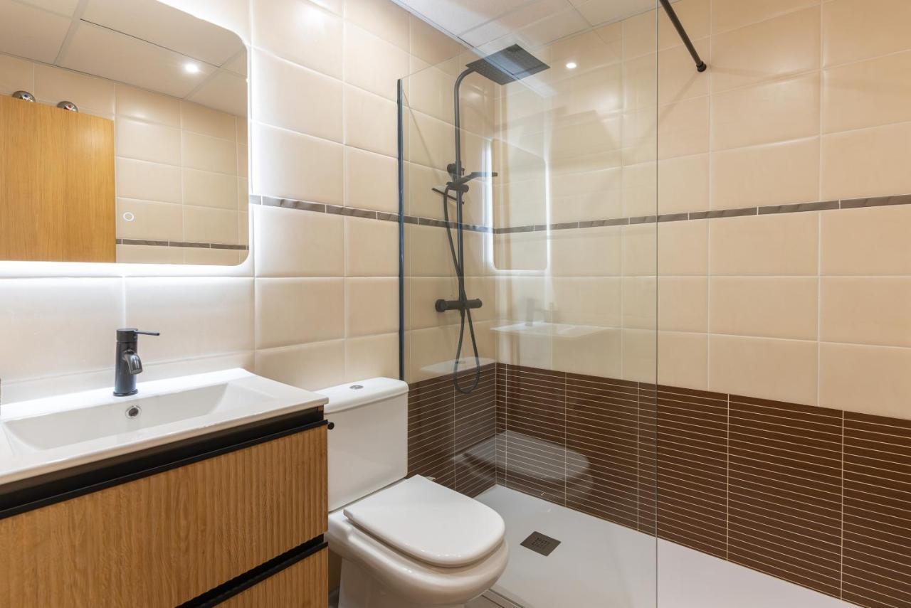 Apartamento Puerta De Cordoba- Exterior Con Balcones المظهر الخارجي الصورة