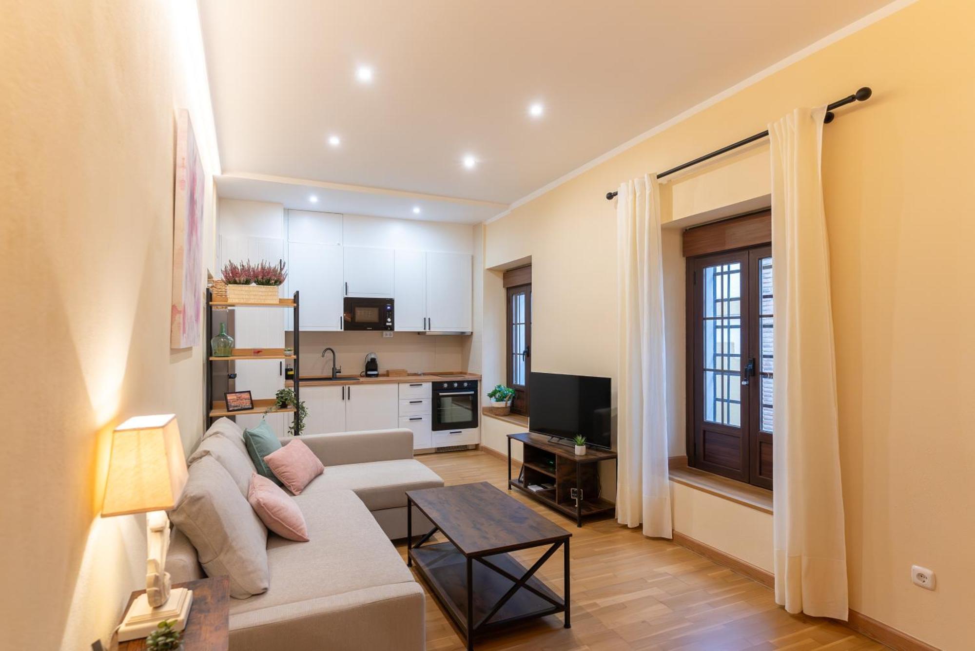 Apartamento Puerta De Cordoba- Exterior Con Balcones المظهر الخارجي الصورة