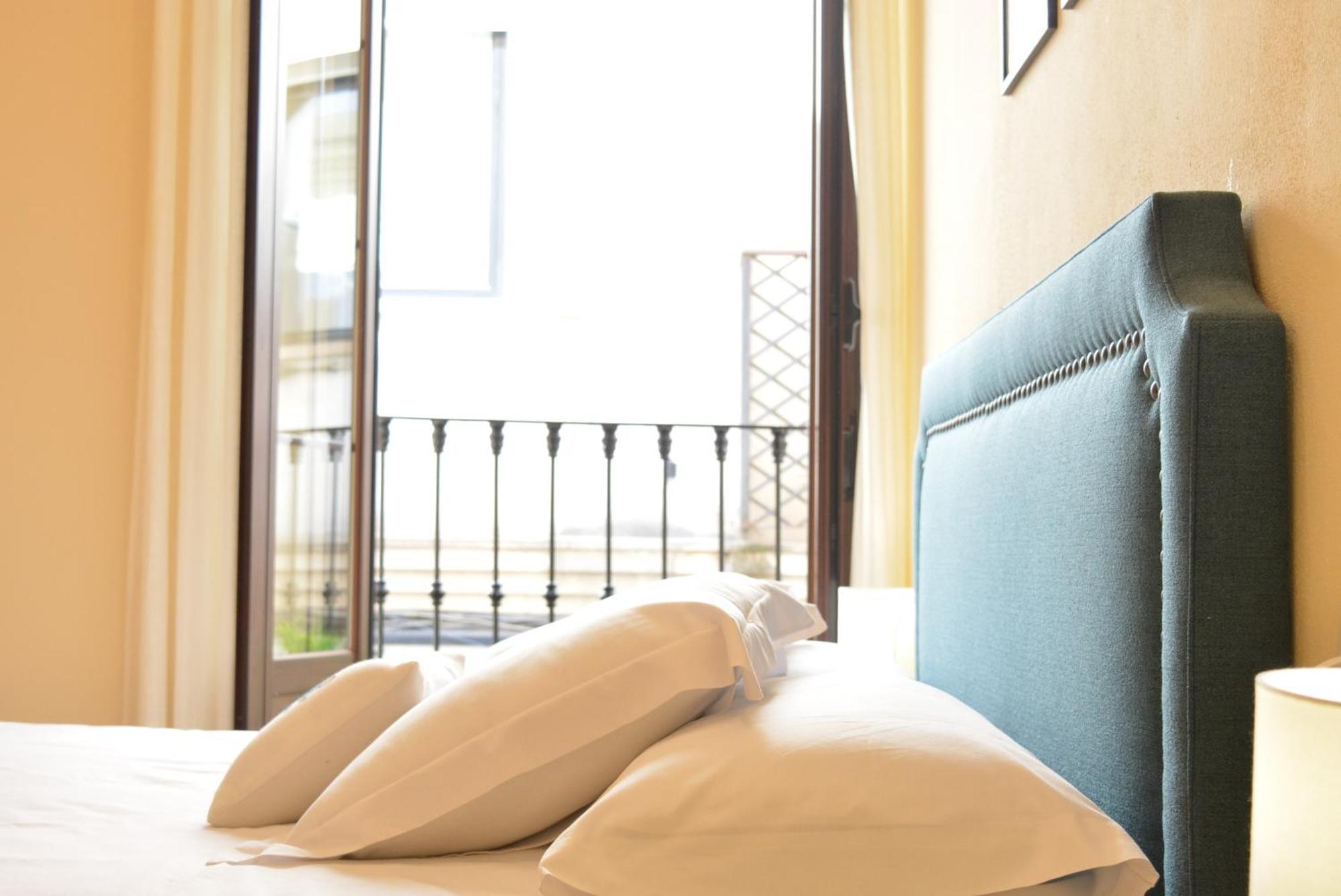 Apartamento Puerta De Cordoba- Exterior Con Balcones المظهر الخارجي الصورة