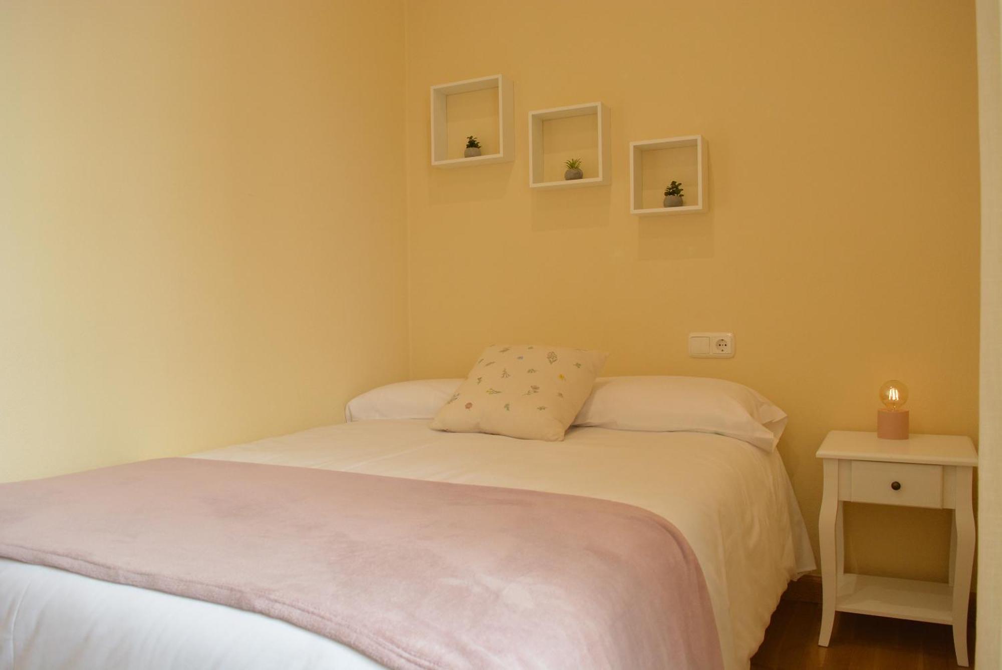 Apartamento Puerta De Cordoba- Exterior Con Balcones المظهر الخارجي الصورة