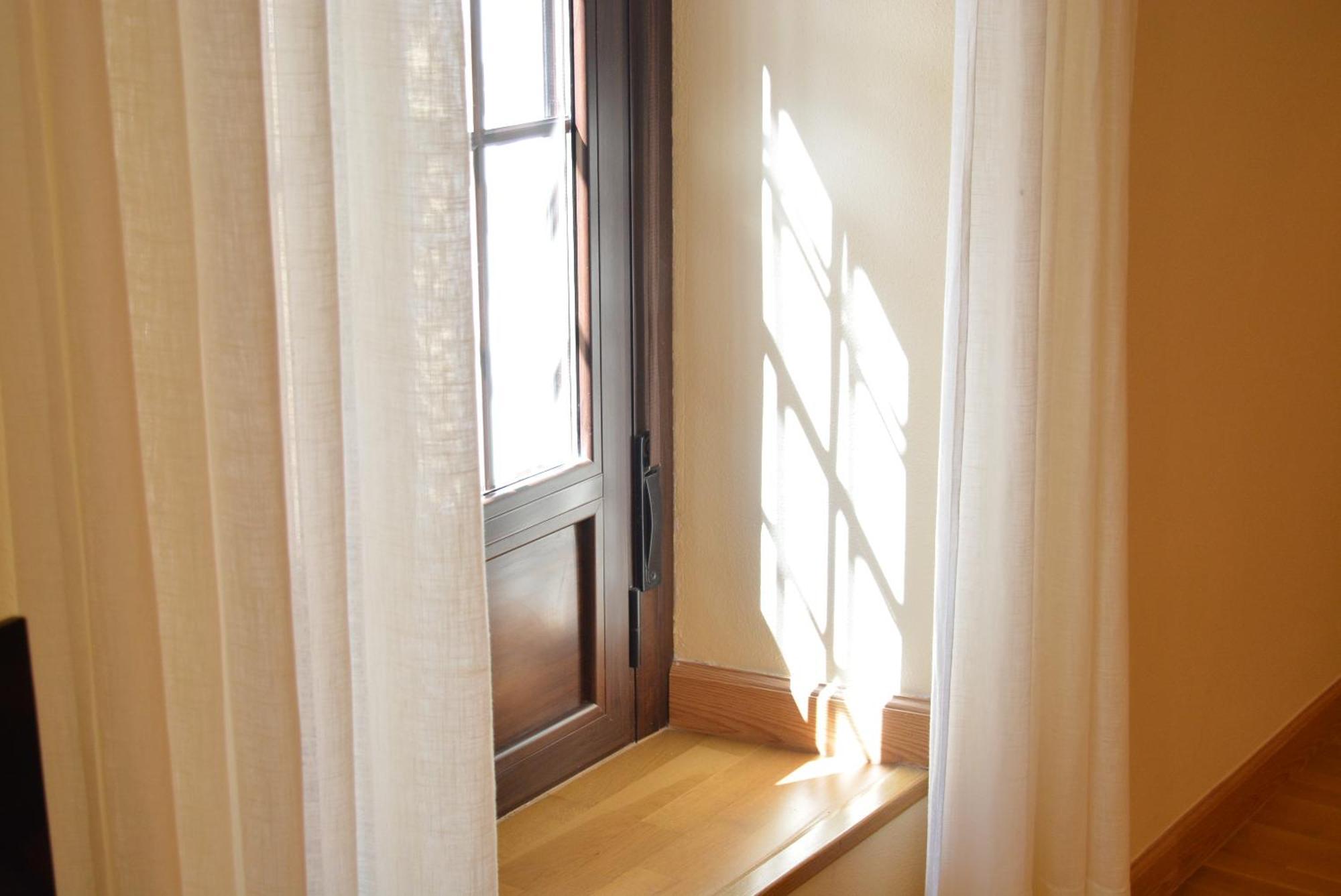 Apartamento Puerta De Cordoba- Exterior Con Balcones المظهر الخارجي الصورة