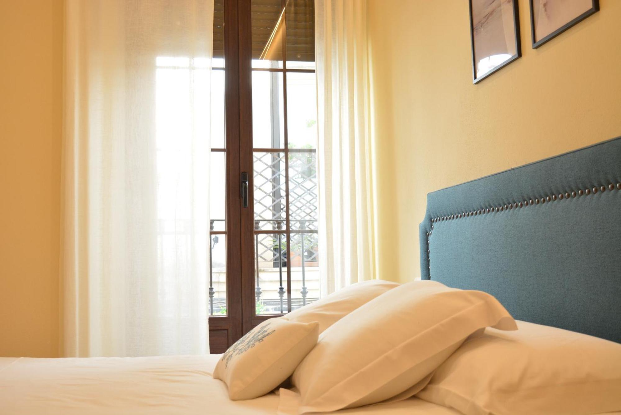 Apartamento Puerta De Cordoba- Exterior Con Balcones المظهر الخارجي الصورة