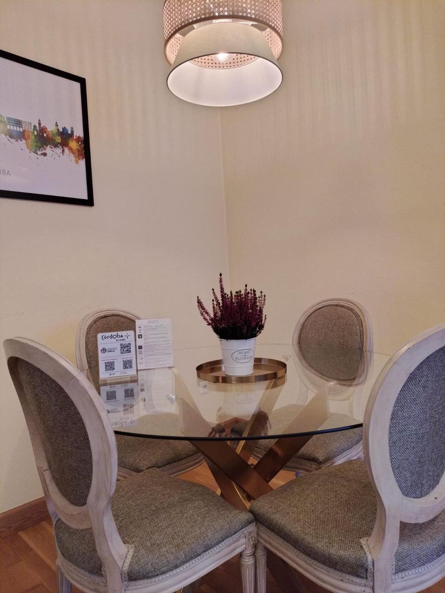 Apartamento Puerta De Cordoba- Exterior Con Balcones المظهر الخارجي الصورة