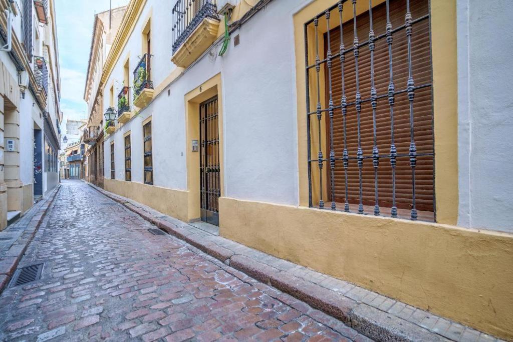 Apartamento Puerta De Cordoba- Exterior Con Balcones المظهر الخارجي الصورة